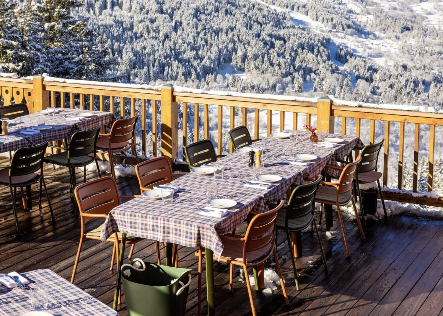 terrasse Beefbar Méribel hotel Le Coucou cedou